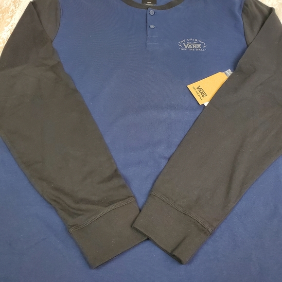 Vans Hensley LS - Picture 4 of 6